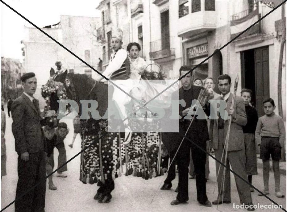 New: GRUPA EN LAS FIESTAS DE LA MAGDALENA EN LA CALLE SAN FELIX A&Ntilde;OS 50 C 49