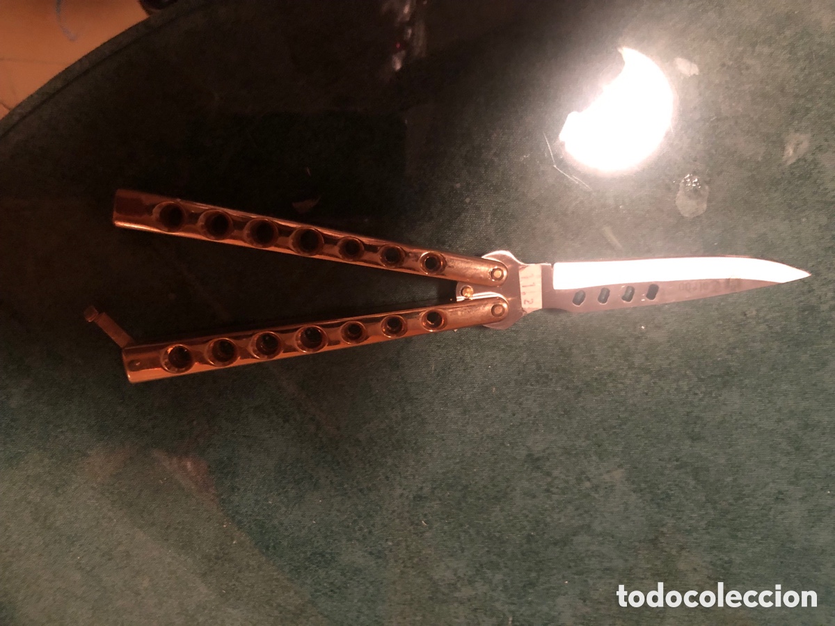 Neuf: NAVAJA DE BOLSILLO TIPO MARIPOSA.