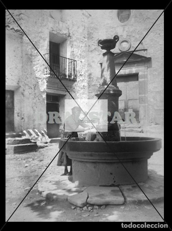 Neu: CAMPOS DE ARENOSO EN EL RECUERDO, FUENTE EN LA PLAZA DE LA IGLESIA