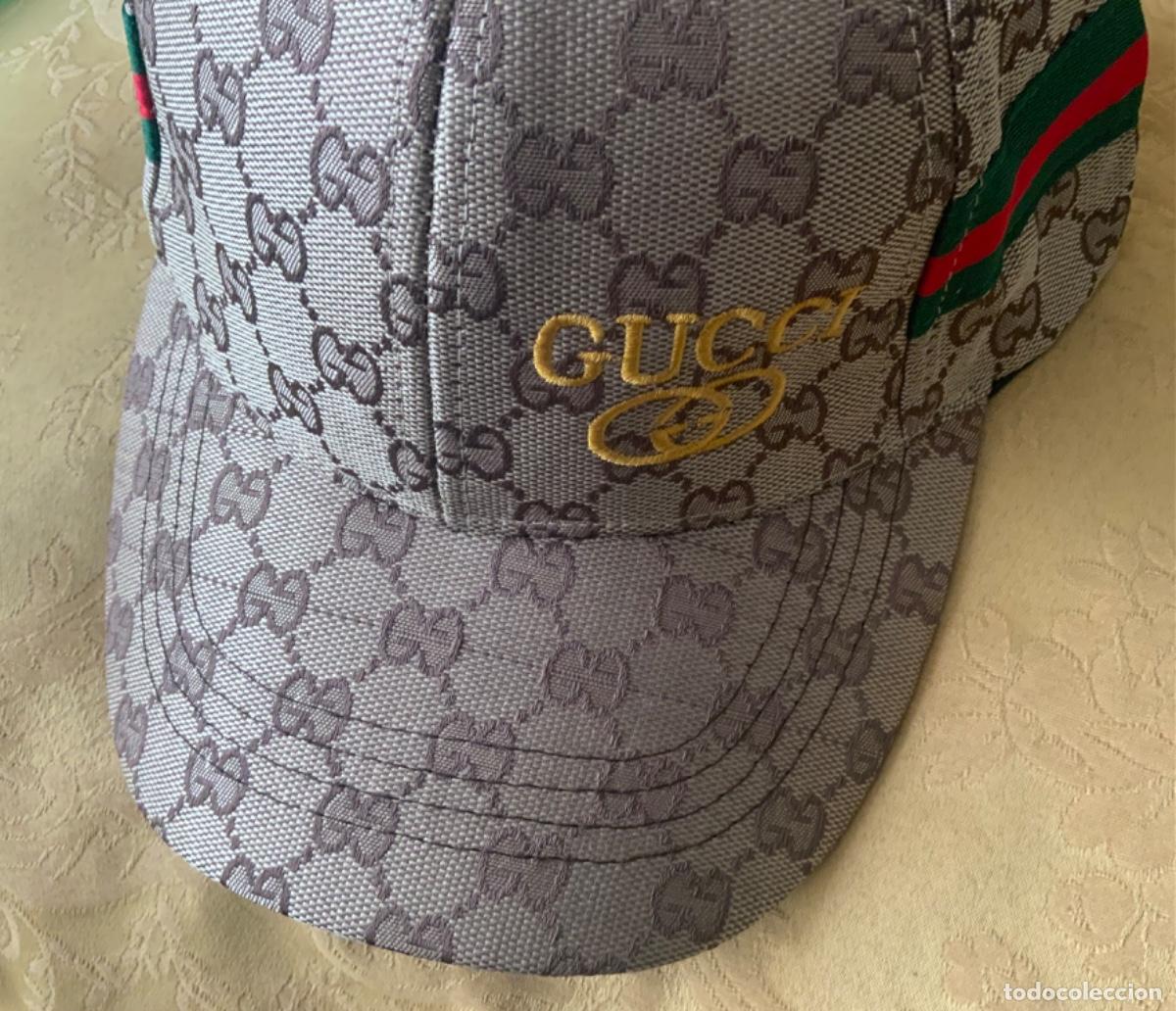 Nuevo: GORRA VISERA COLOR BEIG LOGOS EN DORADO - Foto 5