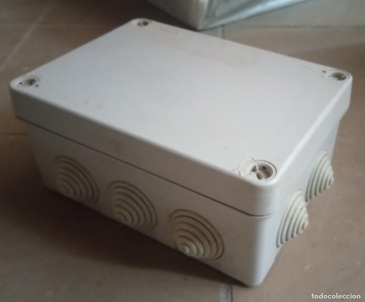 Nuevo: Caja estanca registro cables 10 salidas - Foto 1