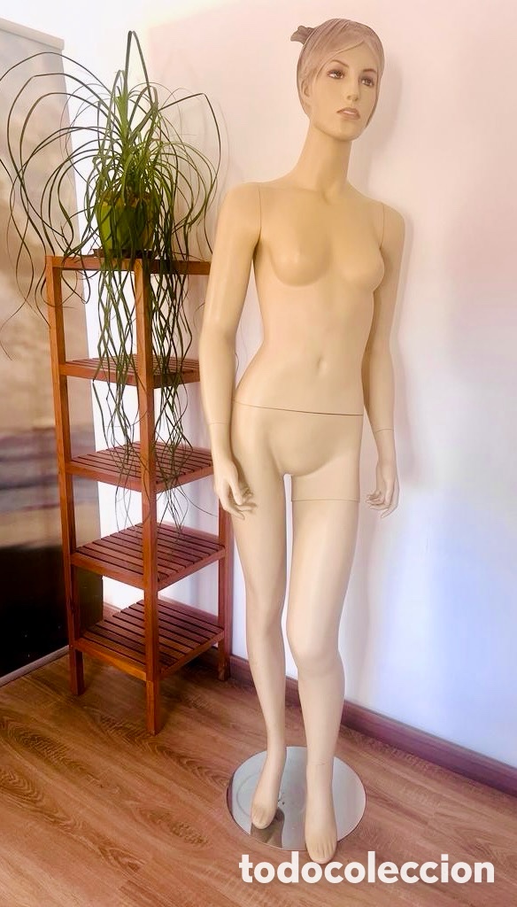 Nuevo: Maniqu&iacute; mujer chica NUEVO - Foto 3