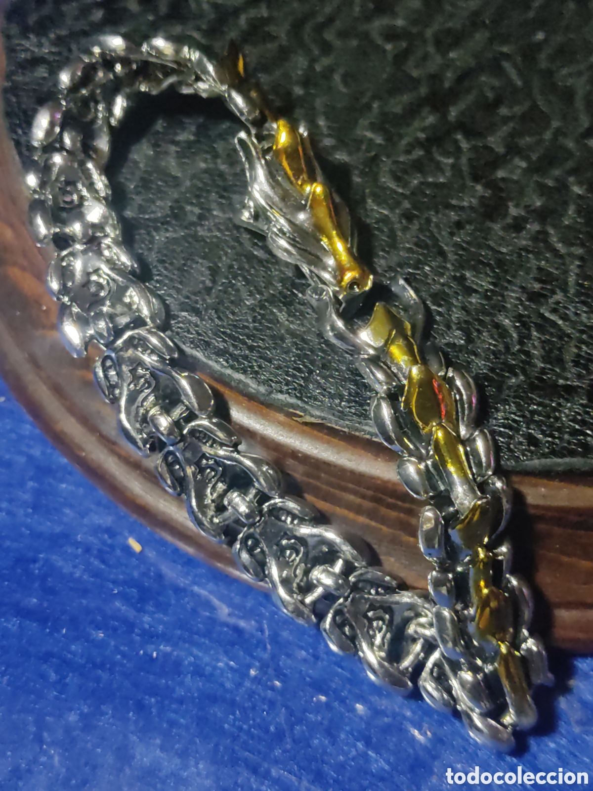 Nuevo: Pulsera drag&oacute;n en dorado y plateado. - Foto 2