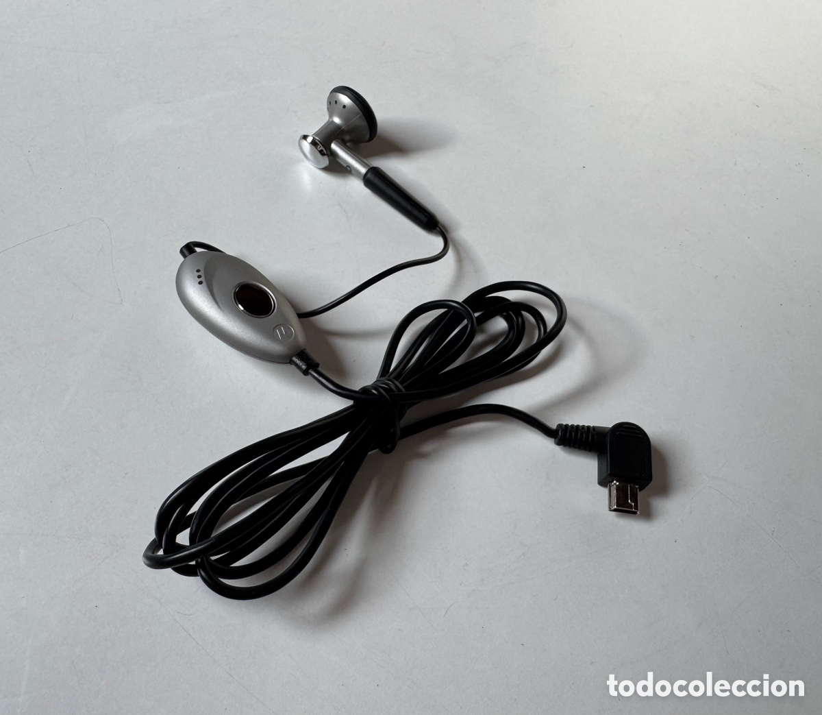 Nuevo: AURICULAR MANOS LIBRES MOTOROLA - Foto 2