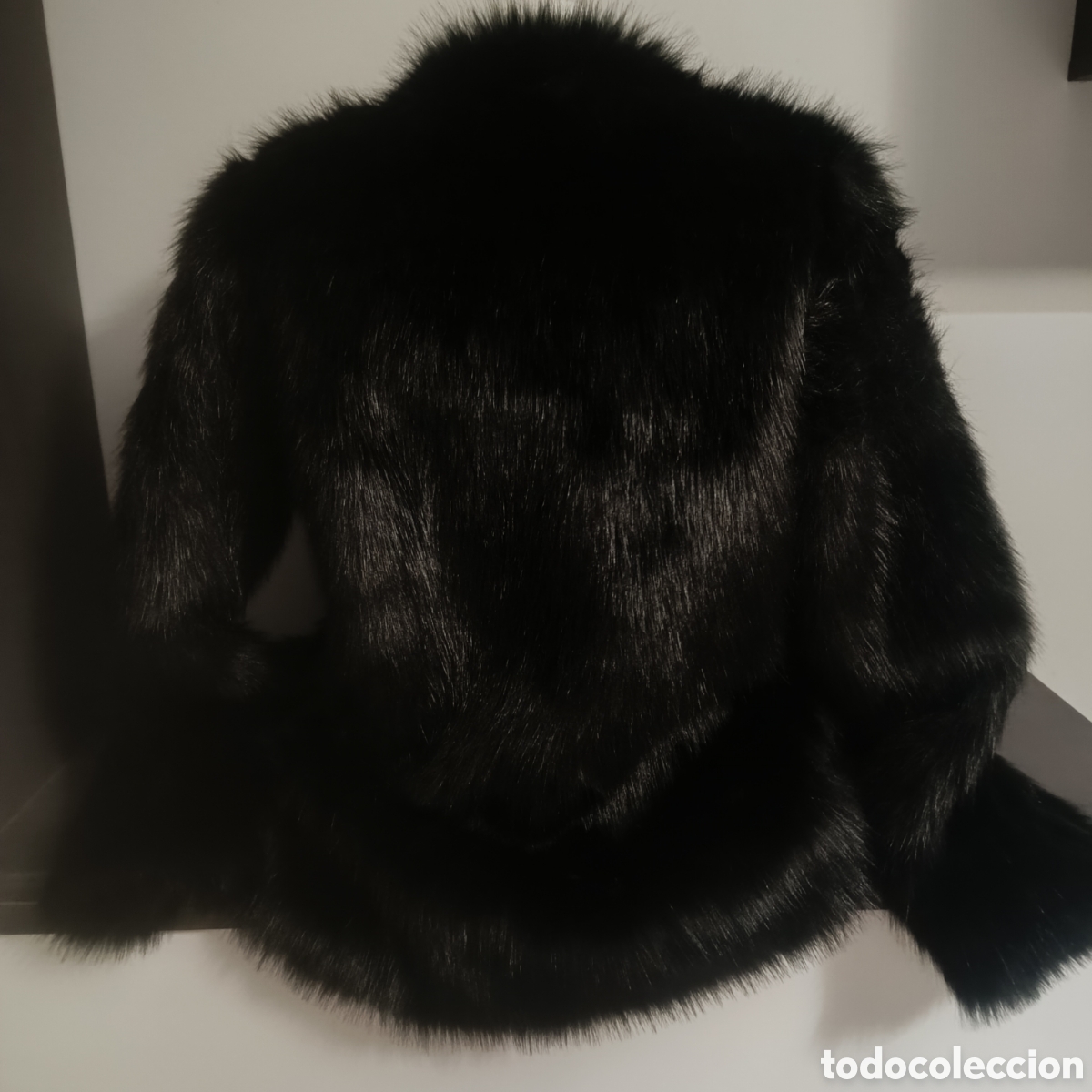 Nuevo: Chaquet&oacute;n Pelo Sint&eacute;tico Negro - Foto 4
