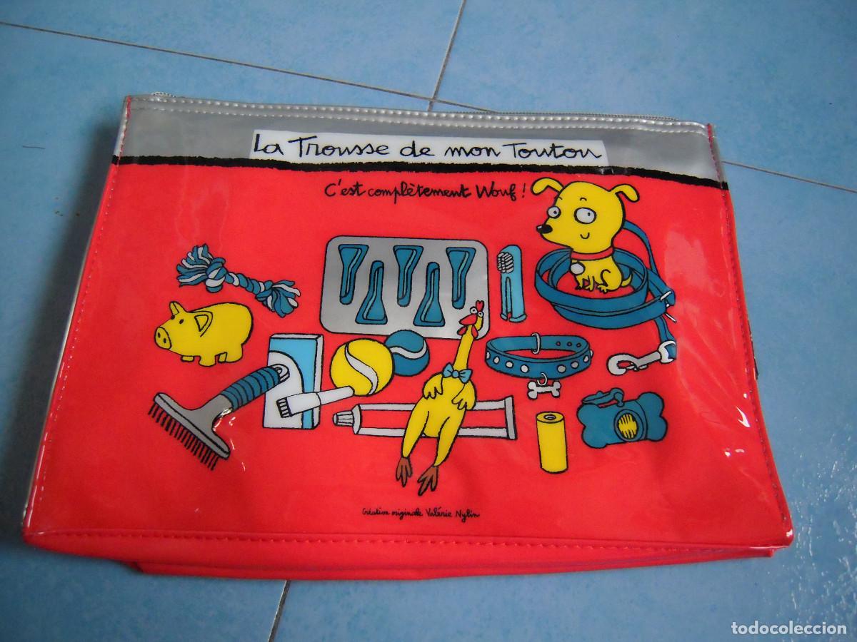 Nuevo: Neceser rojo perro derri&egrave;re la porte - Foto 1
