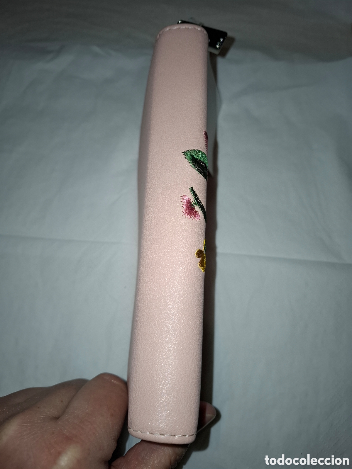 Nuevo: MONEDERO ROSA CON FLORES BORDADAS - Foto 7