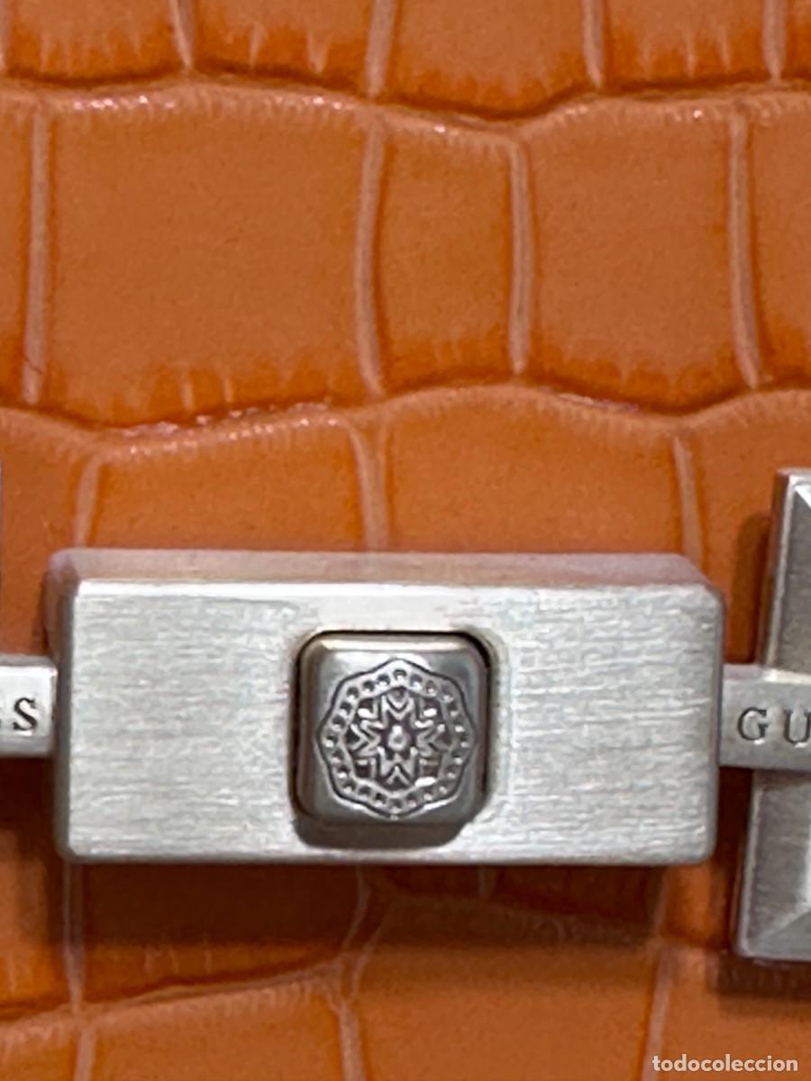 Nuevo: BOLSO A ESTRENAR GUESS NARANJA - Foto 8