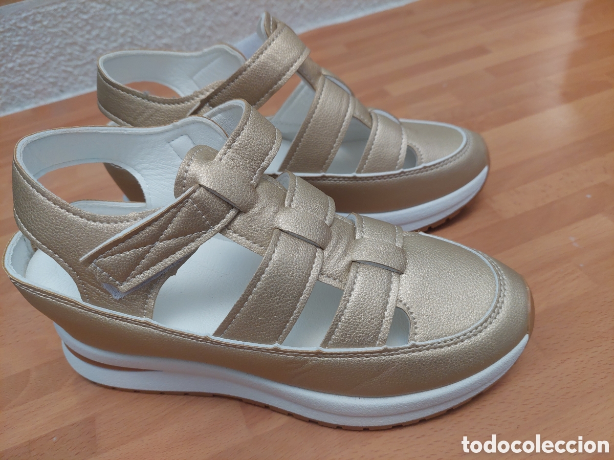 Nuevo: Zapatos mujer dorados - Foto 2