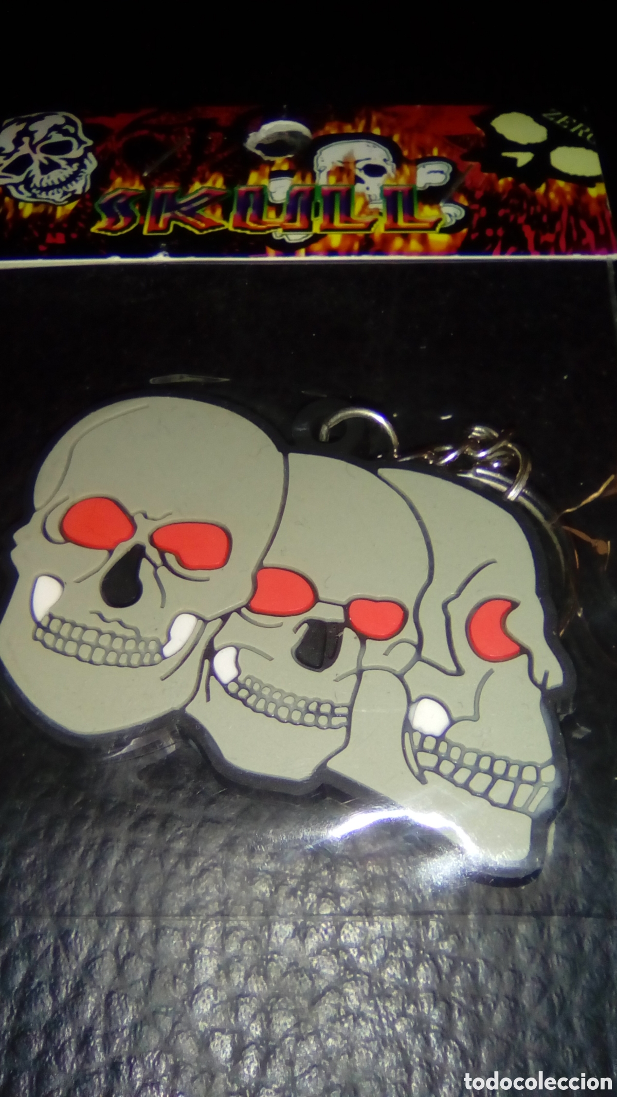 Nuevo: Llavero calavera de goma - Foto 1