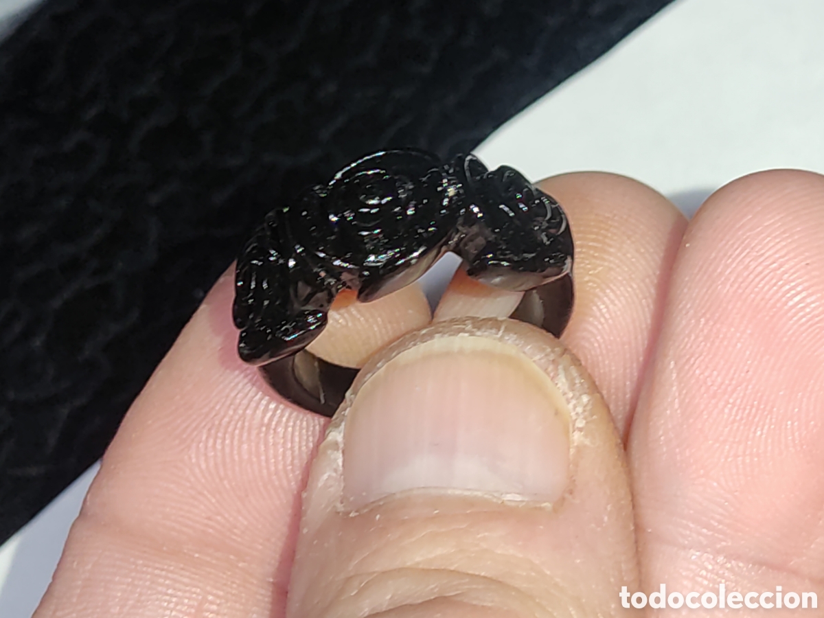 Nuevo: Anillo g&oacute;tico o de luto de rosas esmaltadas. - Foto 3