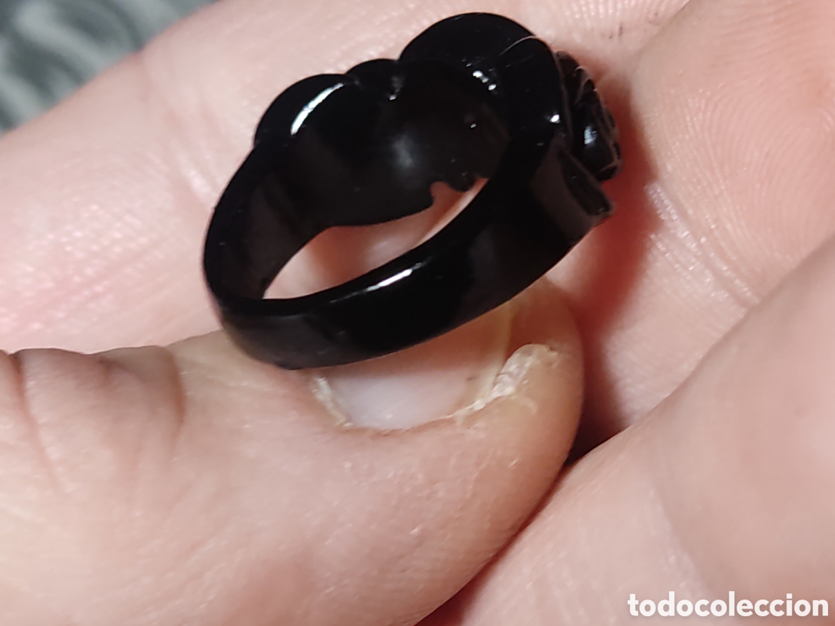 Nuevo: Anillo g&oacute;tico o de luto de rosas esmaltadas. - Foto 6