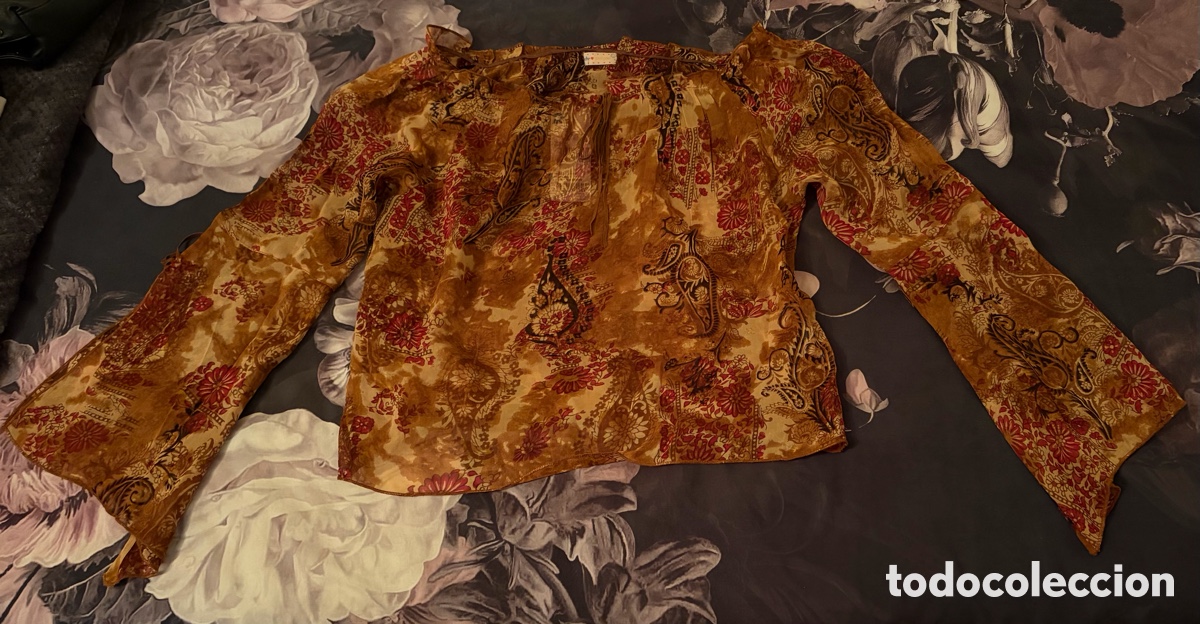Nuevo: Blusa Estampada y Mangas Campa&ntilde;a - Foto 1
