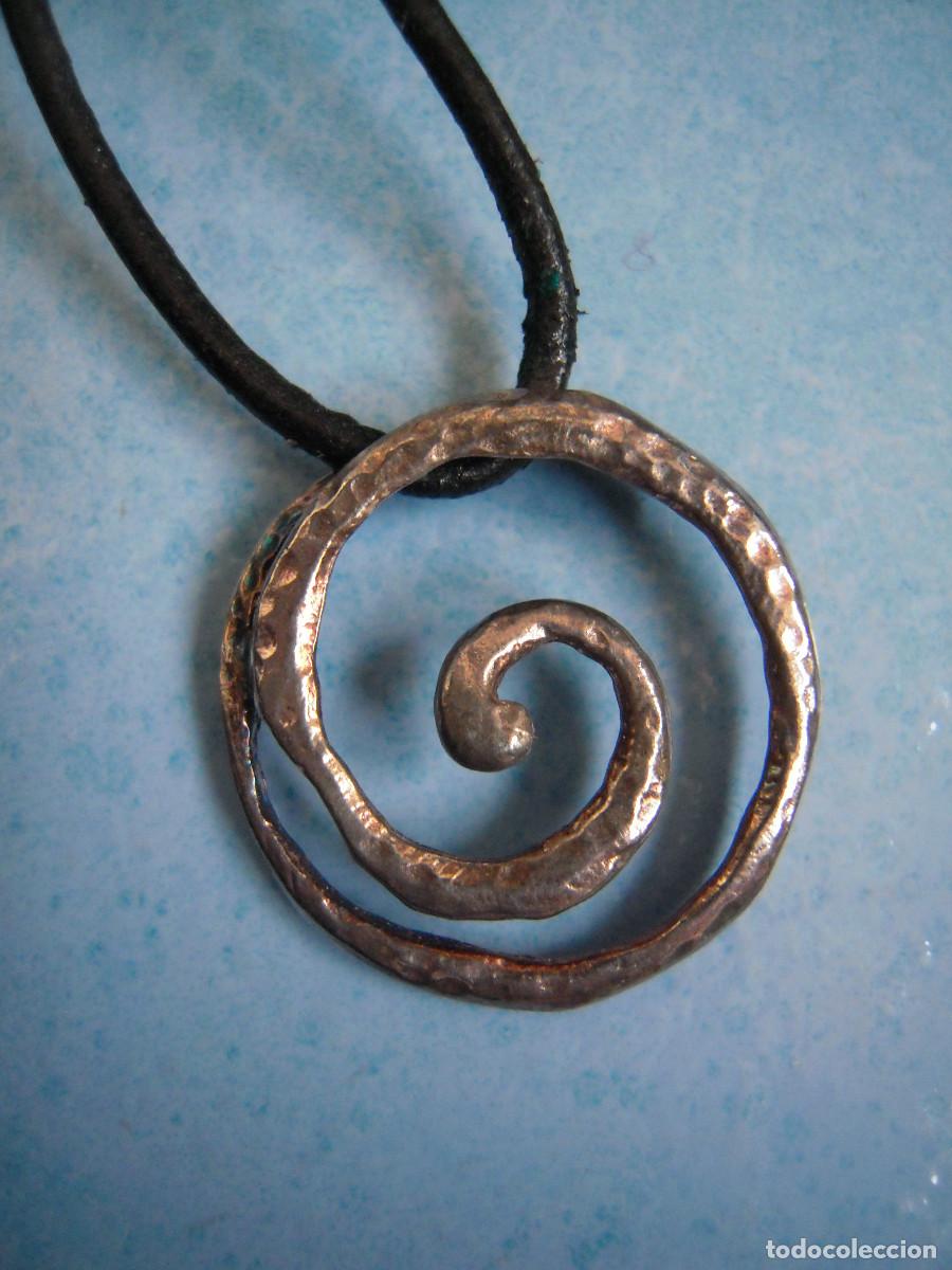 Nuevo: Collar espiral met&aacute;lica - Foto 6