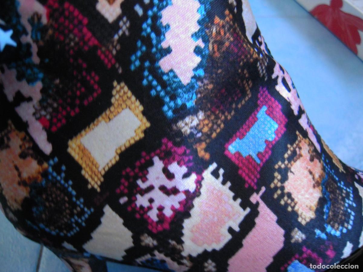 Nuevo: Botines print serpiente multicolor talla 38 - Foto 12