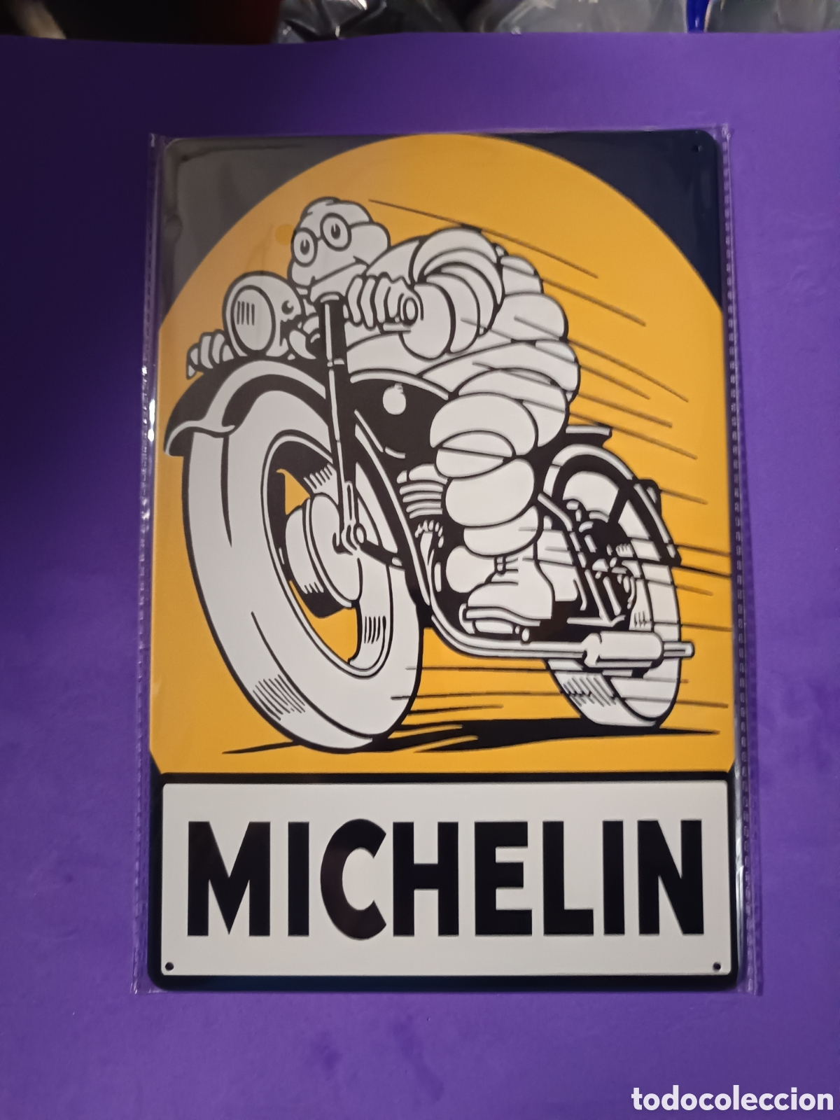 Neuf: Cartel met&aacute;lico Michelin