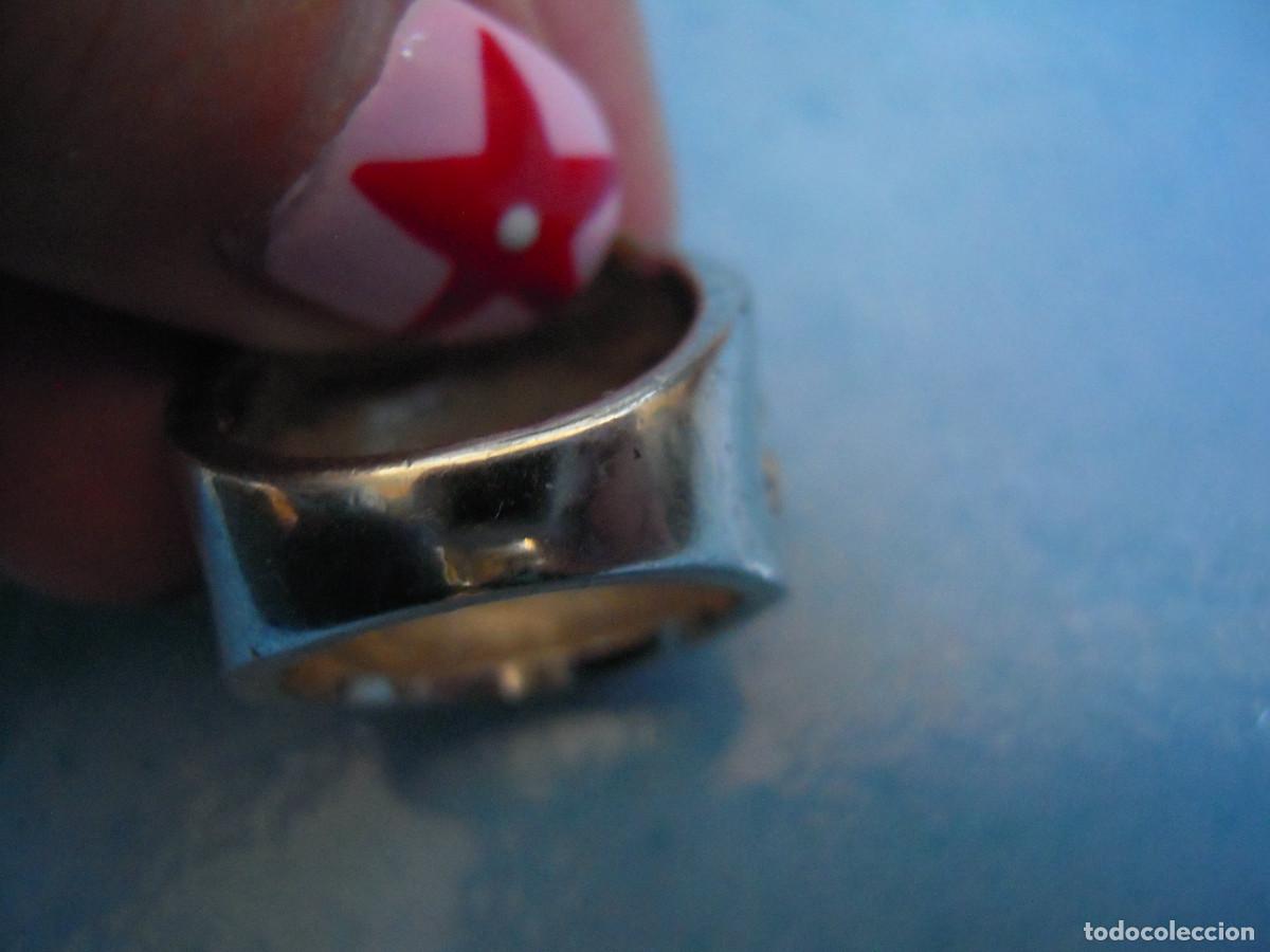 Nuevo: Anillo marr&oacute;n con piedras brillantes - Foto 6