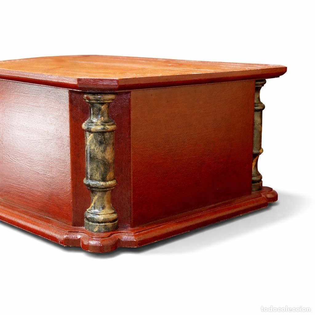 Nuevo: Peana de madera con columnas - Foto 2