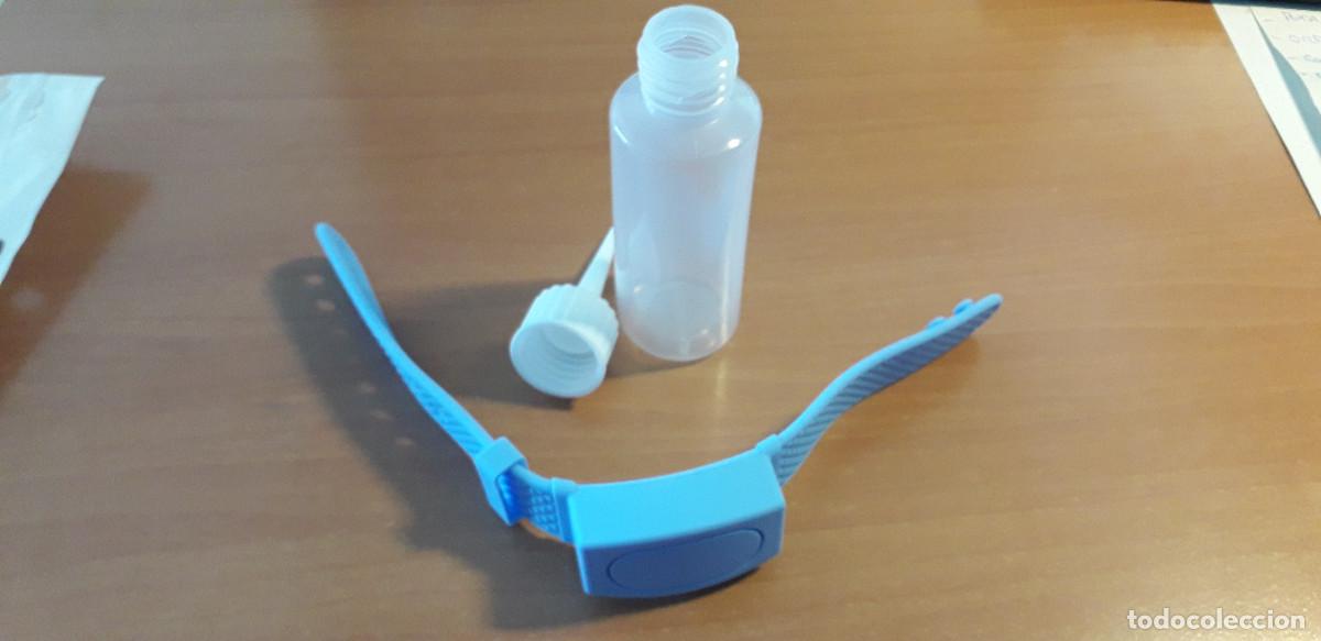 Nuevo: xxx-azul dispensador de gel hidroalcoholico de mu&ntilde;eca