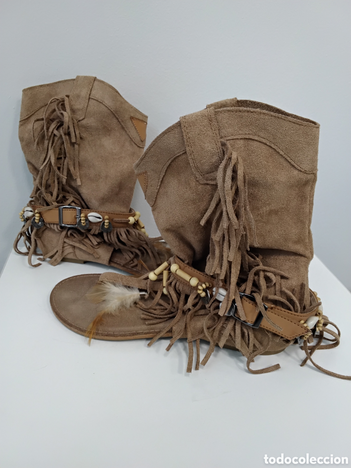 Nuevo: Sandalias Ante con Abalorios