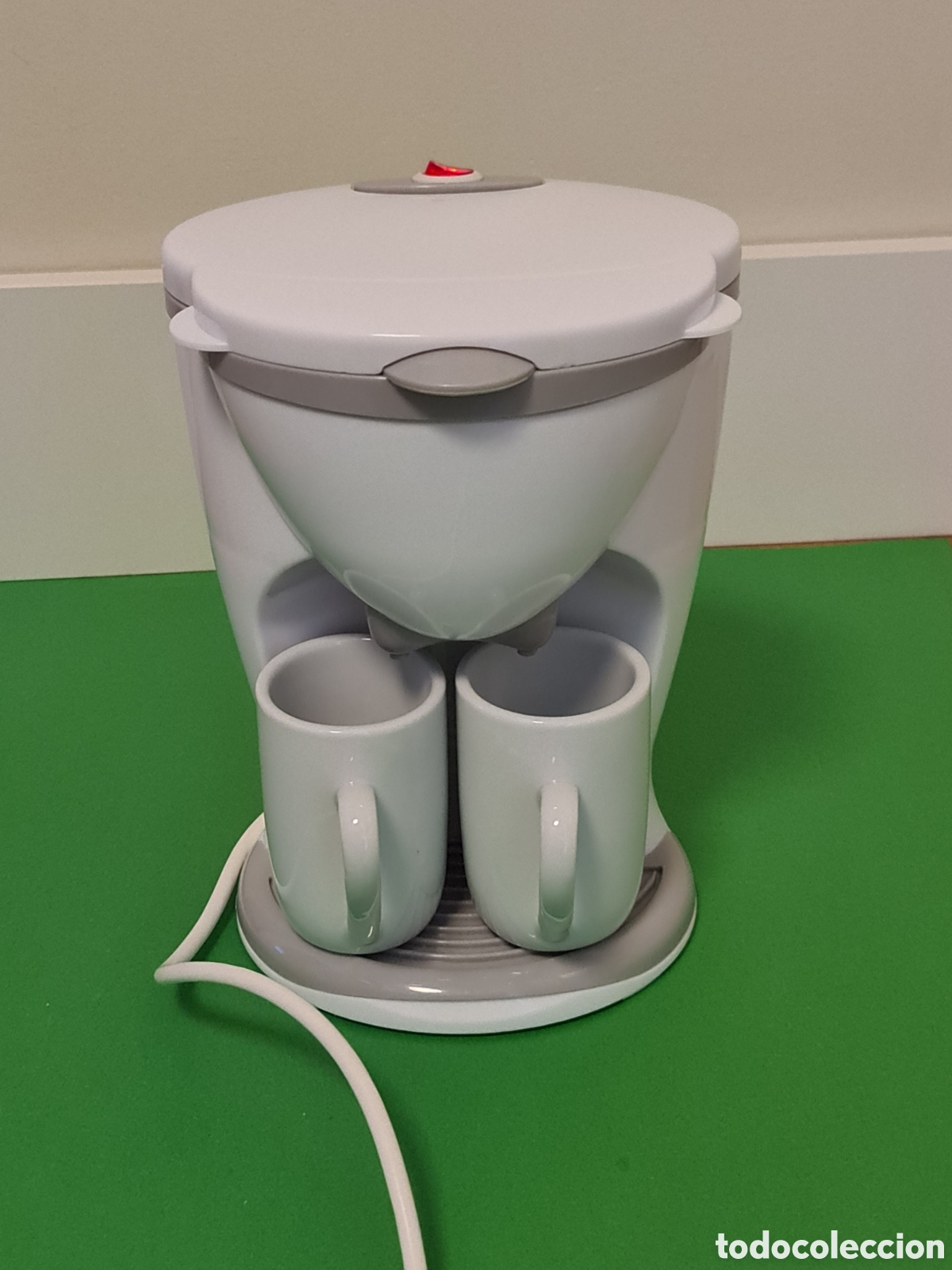 New: Cafetera/ ES PRODUCT 60207 / Nueva.