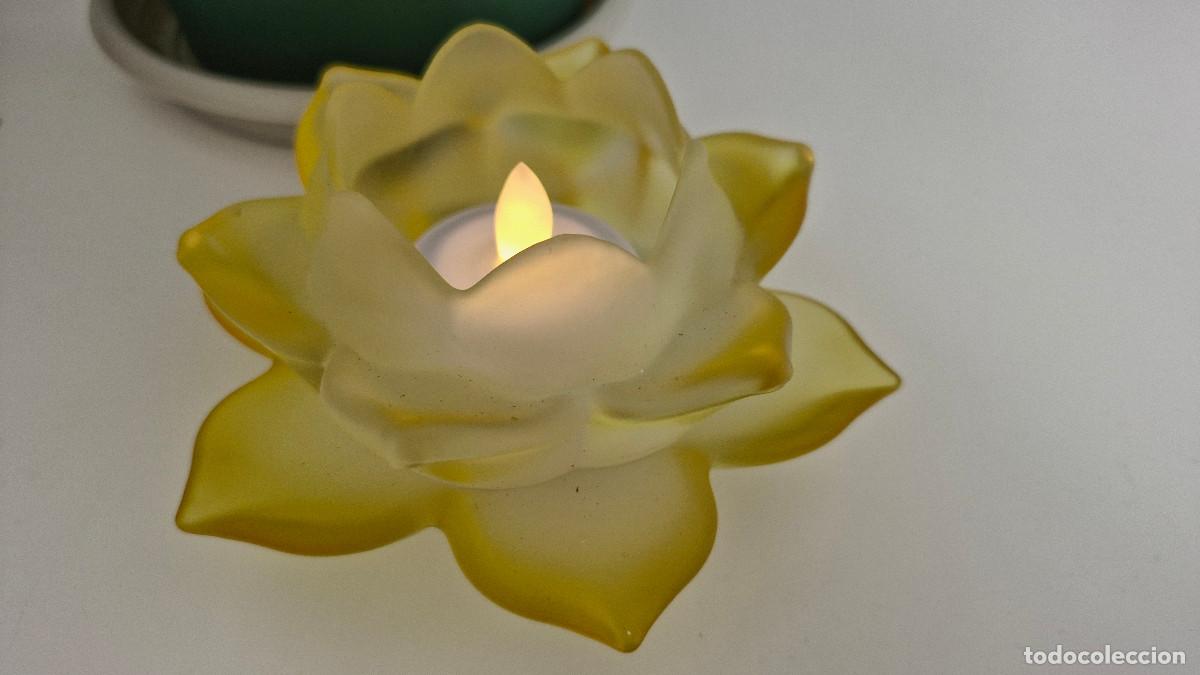 Nuevo: Portavelas de Vidrio Cristal Flor de Loto Color Amarillo