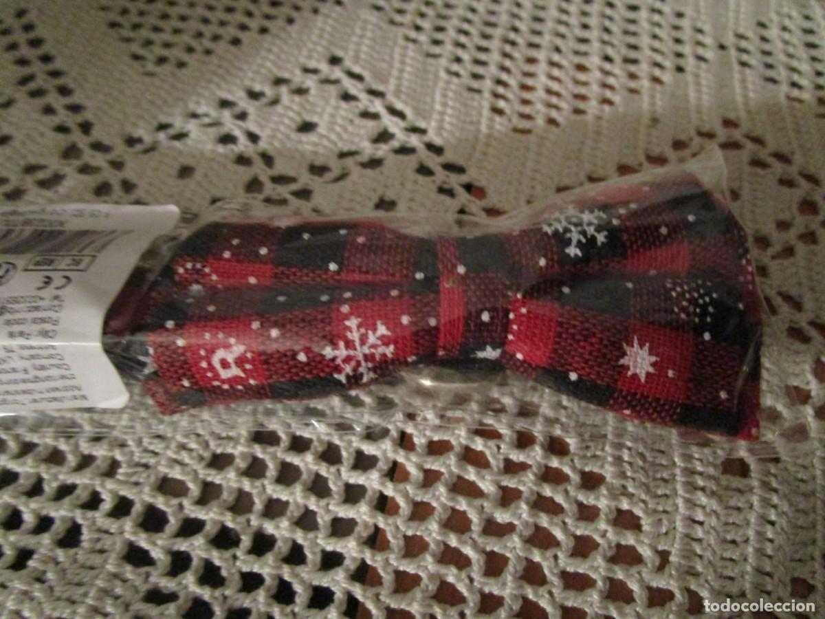 Nuevo: PRECIOSO COLLAR CON LAZO PARA PERRO, PARA FIESTAS Y OCASIONES ESPECIALES. NUEVO A ESTRENAR