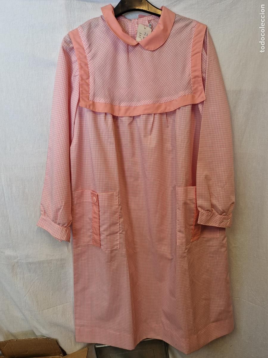 Nuevo: BONITA PIJAMA PARA MUJER VINTAGE. COLOR ROSA. TALLA 46