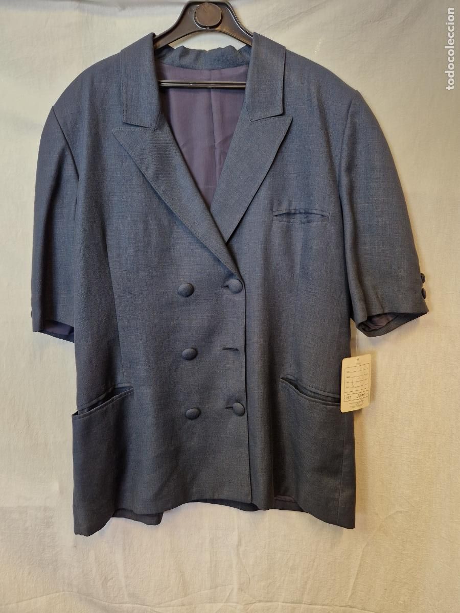 Nuevo: BONITO BLAZER PARA MUJER. COLOR AZUL. TALLA XXL