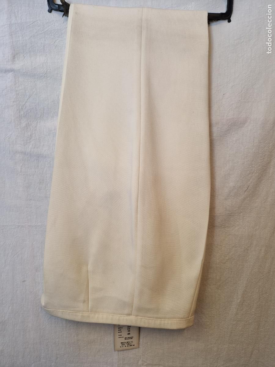 Nuevo: BONITO PANTALON PARA MUJER. COLOR BALNCO. TALLA 44