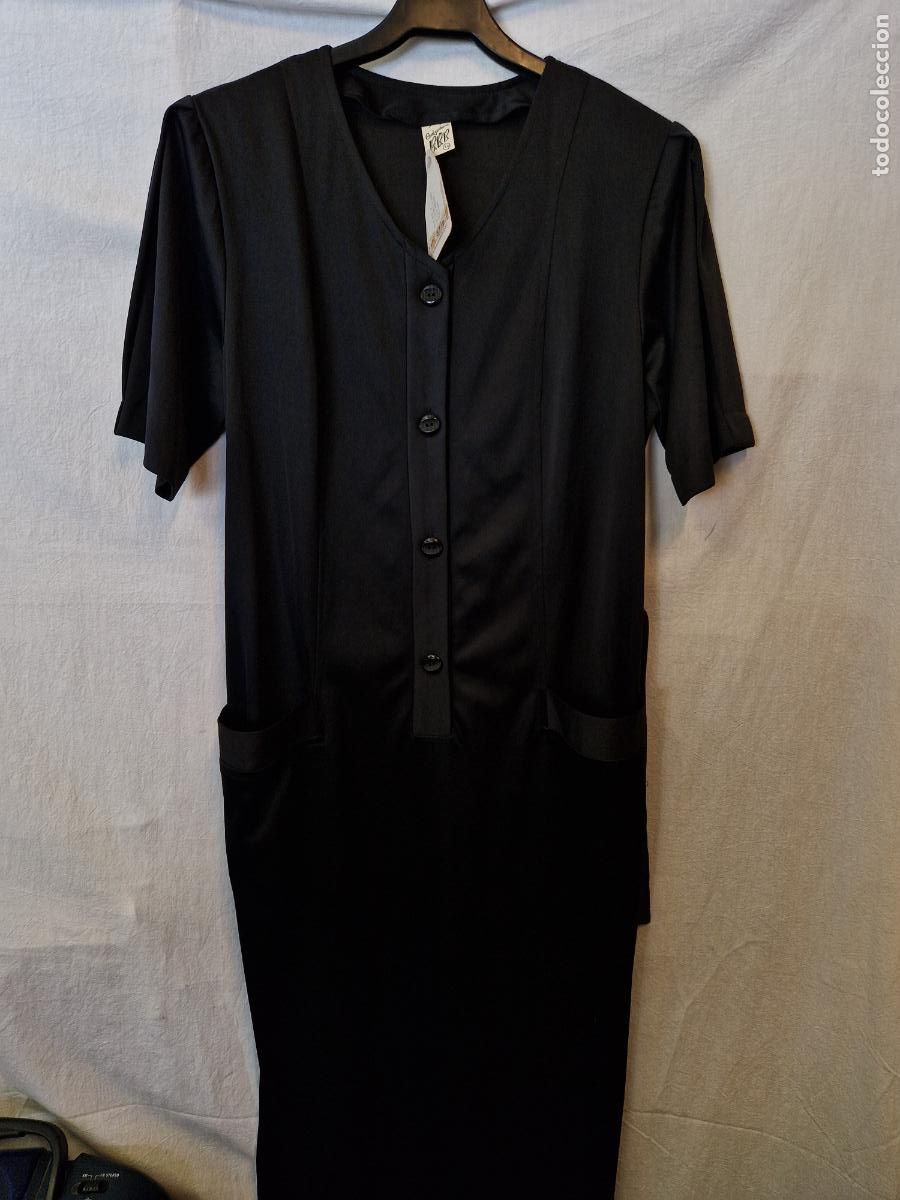 Nuevo: BONITO VESTIDO PARA MUJER. COLOR NEGRO. . TALLA 44