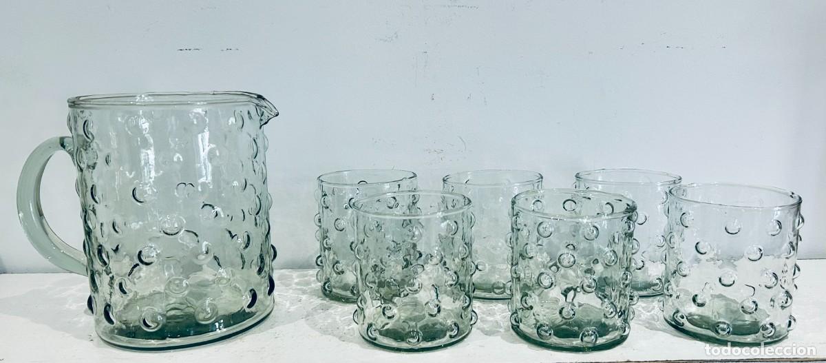 Nuevo: Conjunto 1 Jarra y 6 vasos en vidrio trabajado.