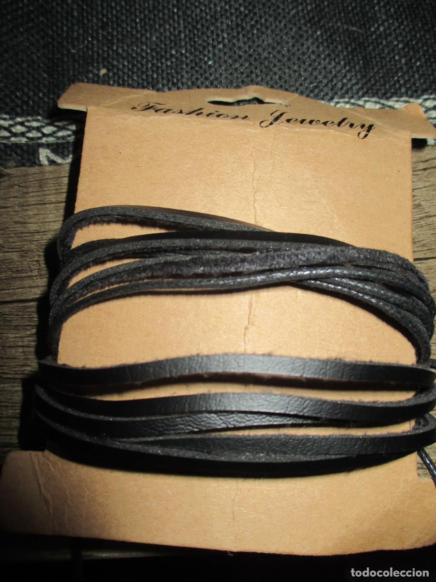 Nuevo: 507- Set de 2 Pulseras de Cuero Negro Estilo Wrap / Envolventes (Nuevas)
