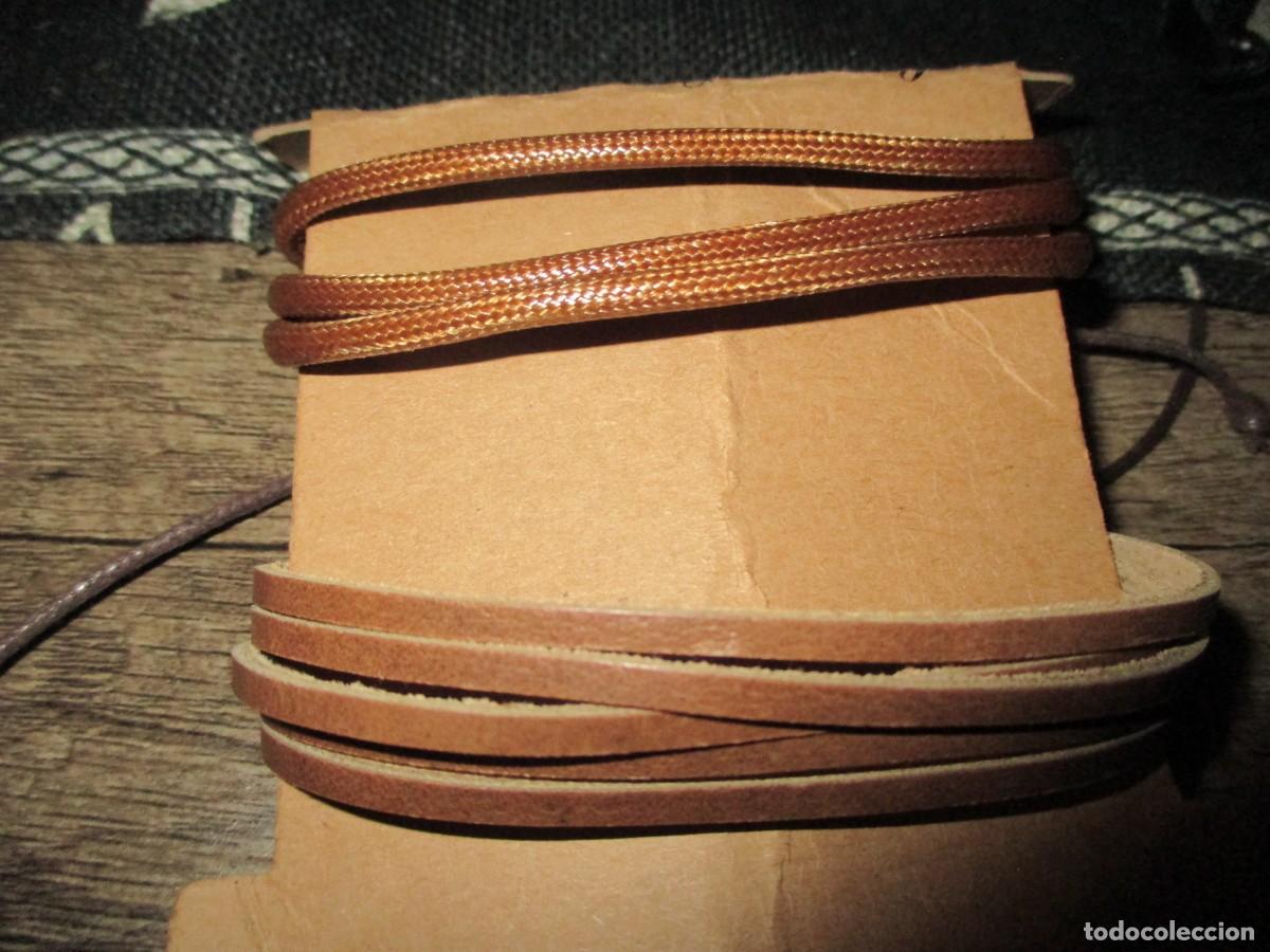 Nuevo: 511- Lote de 2 Pulseras de Piel: Una de Cord&oacute;n Trenzado y otra de Cuero Plano - Nuevas a estrenar