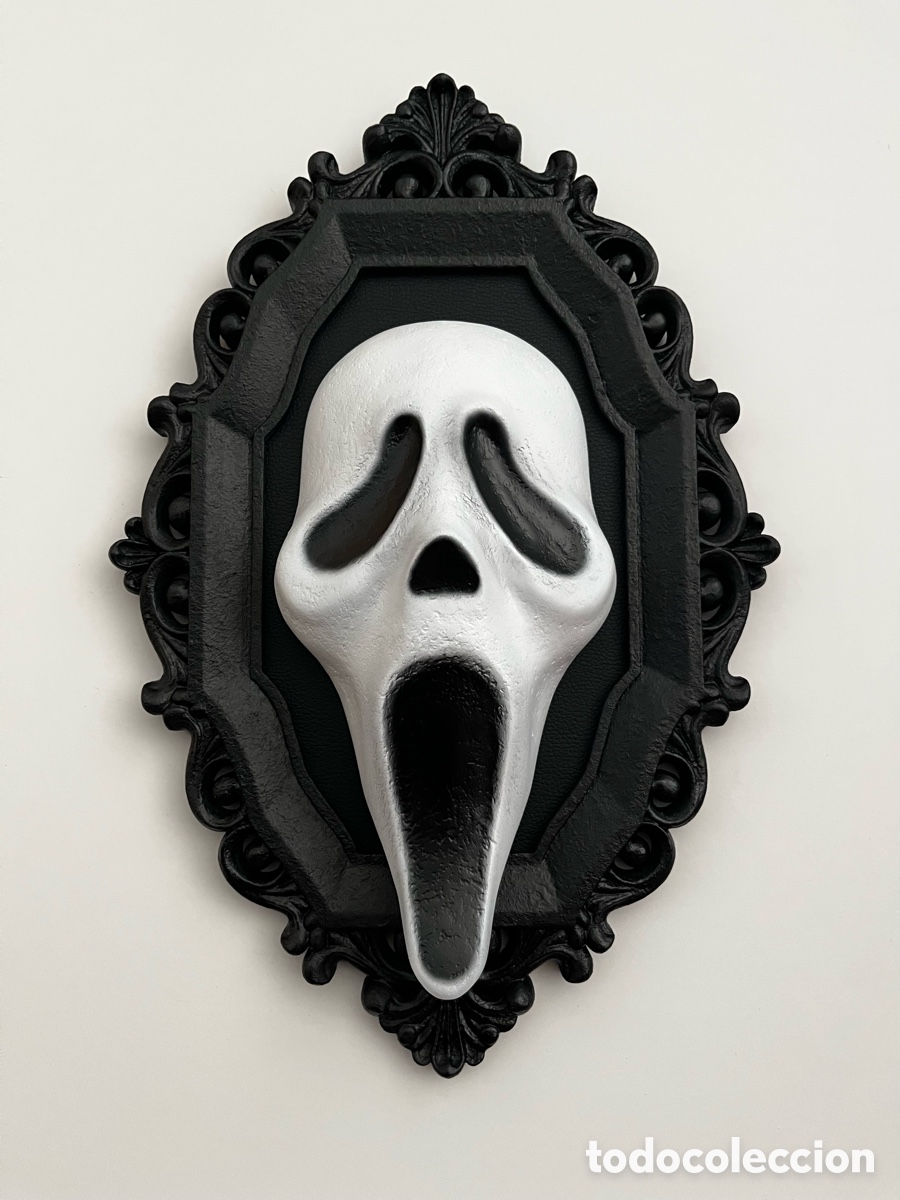 Nuevo: Dark Gothic Scream Mask