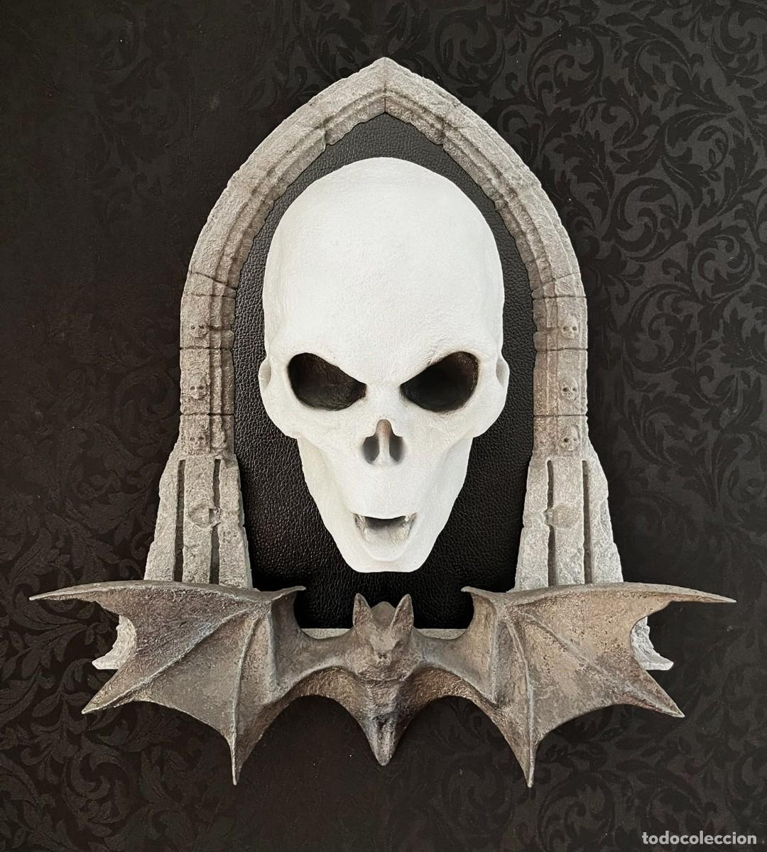 Nuevo: The Vampire Gothic Skull