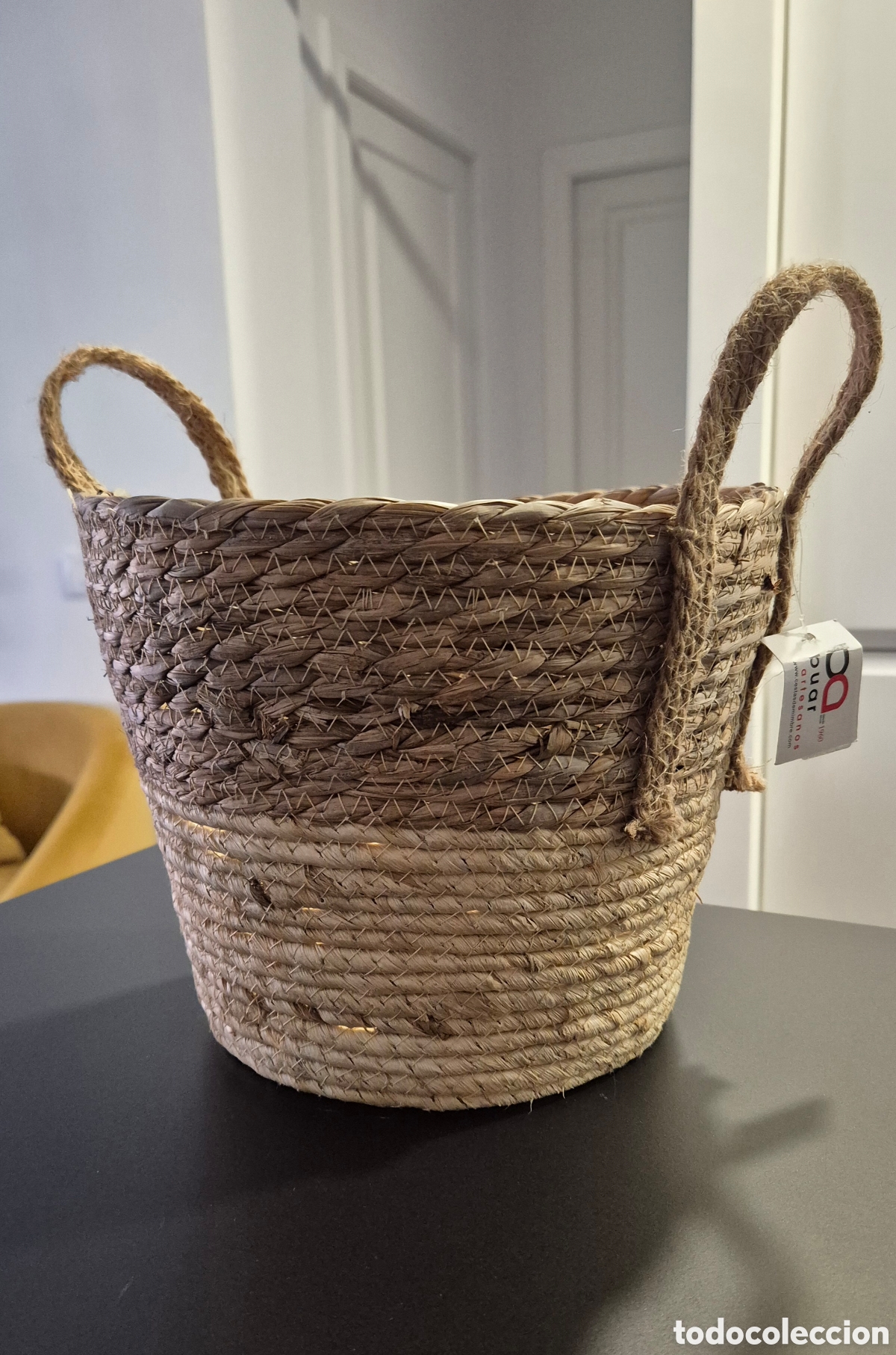 Nuevo: Cesta artesanal fibras naturales/mimbre 24 cm
