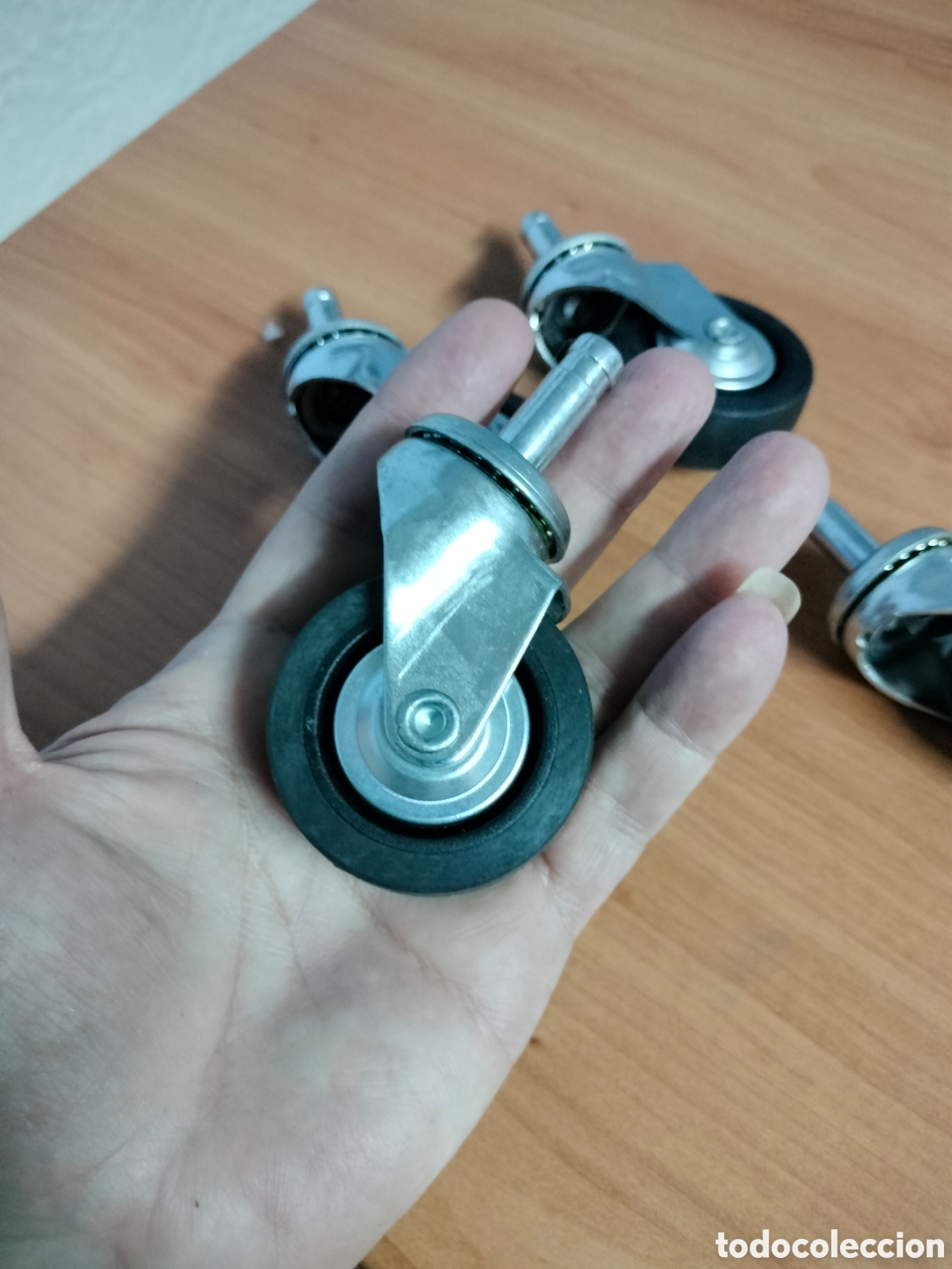 Nuevo: Lote de 4 ruedas para multiples usos - Foto 4