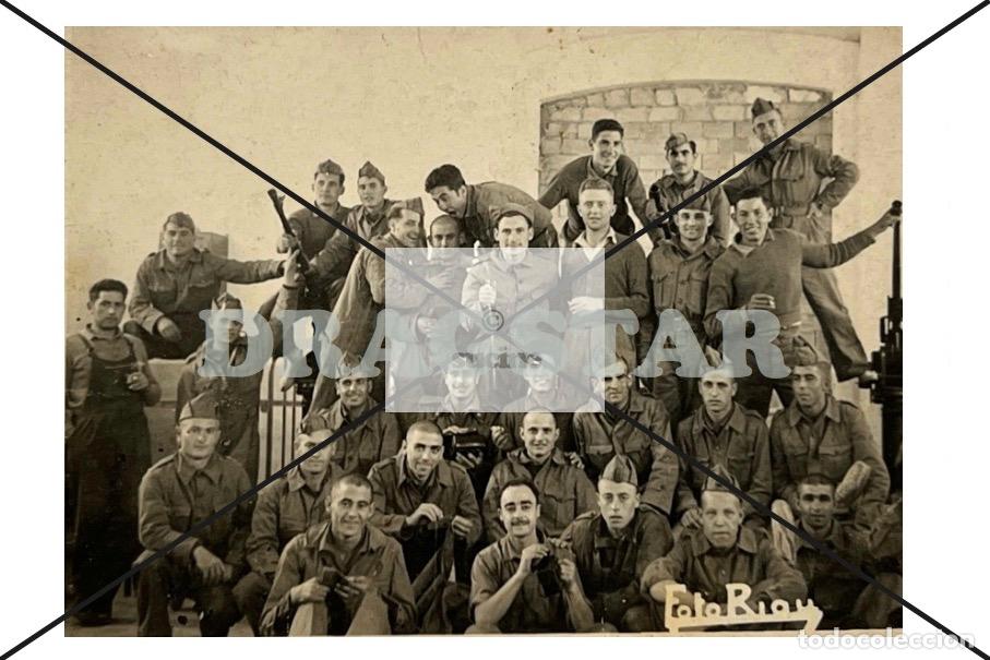 Nuevo: GRUPO DE MILITARES FOTOGRAFO RIAU CASTELL&Oacute;N C 79