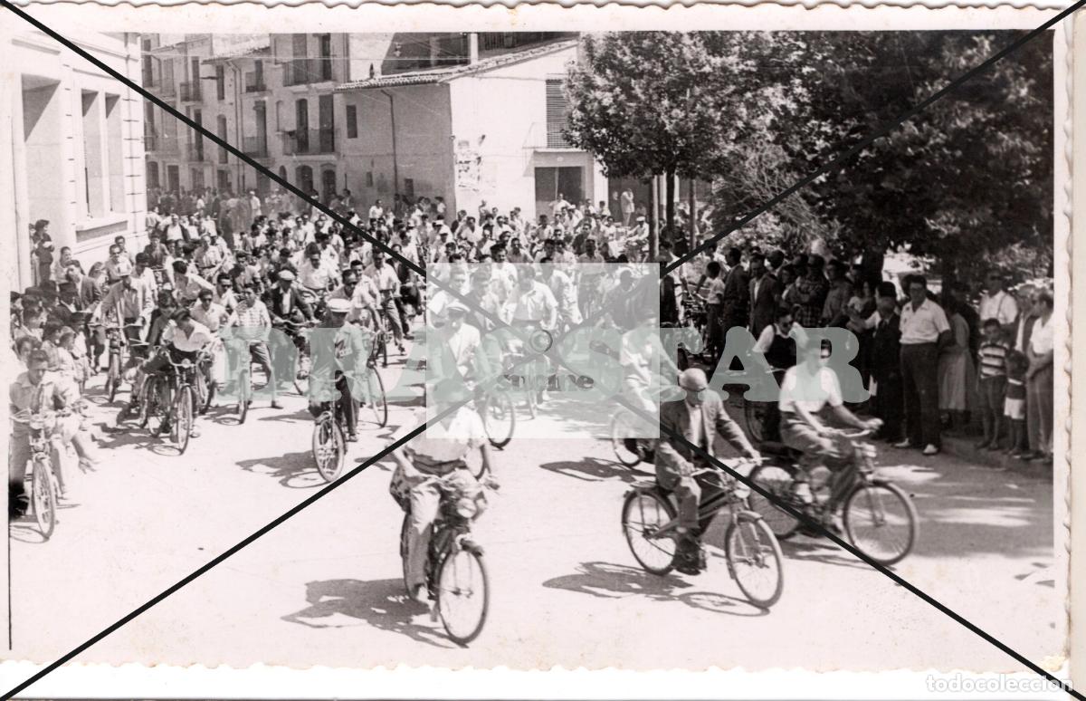 Neu: PROCESI&Oacute;N EN HONOR A SAN CRISTOBAL PLAZA MARIA AGUSTINA CASTELLON EN LOS A&Ntilde;OS 50 C 79