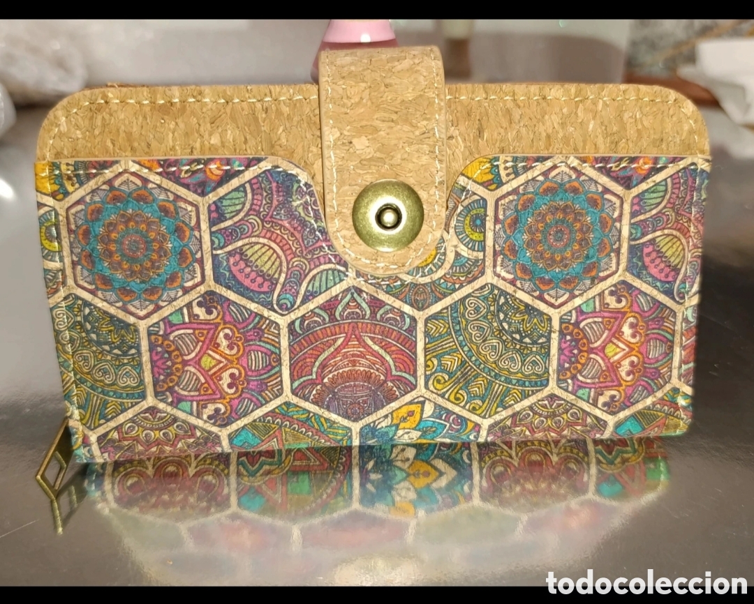 Nuevo: Cartera de mano dise&ntilde;o geom&eacute;trico multicolor estilo Lisboa