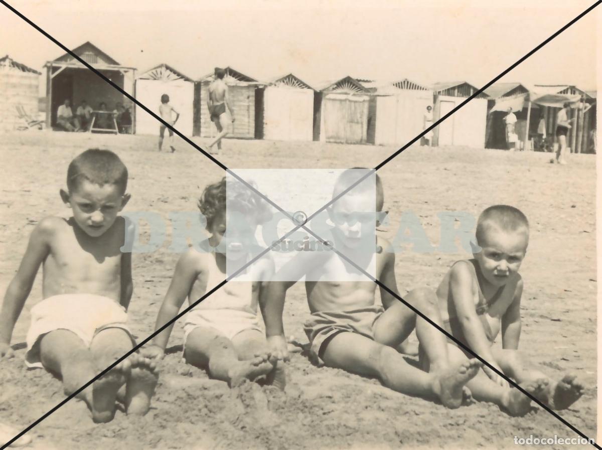 Nuevo: CASTELL&Oacute;N EN EL RECUERDO, JOVENES BA&Ntilde;ISTAS EN LA PLAYA DEL PINAR C79