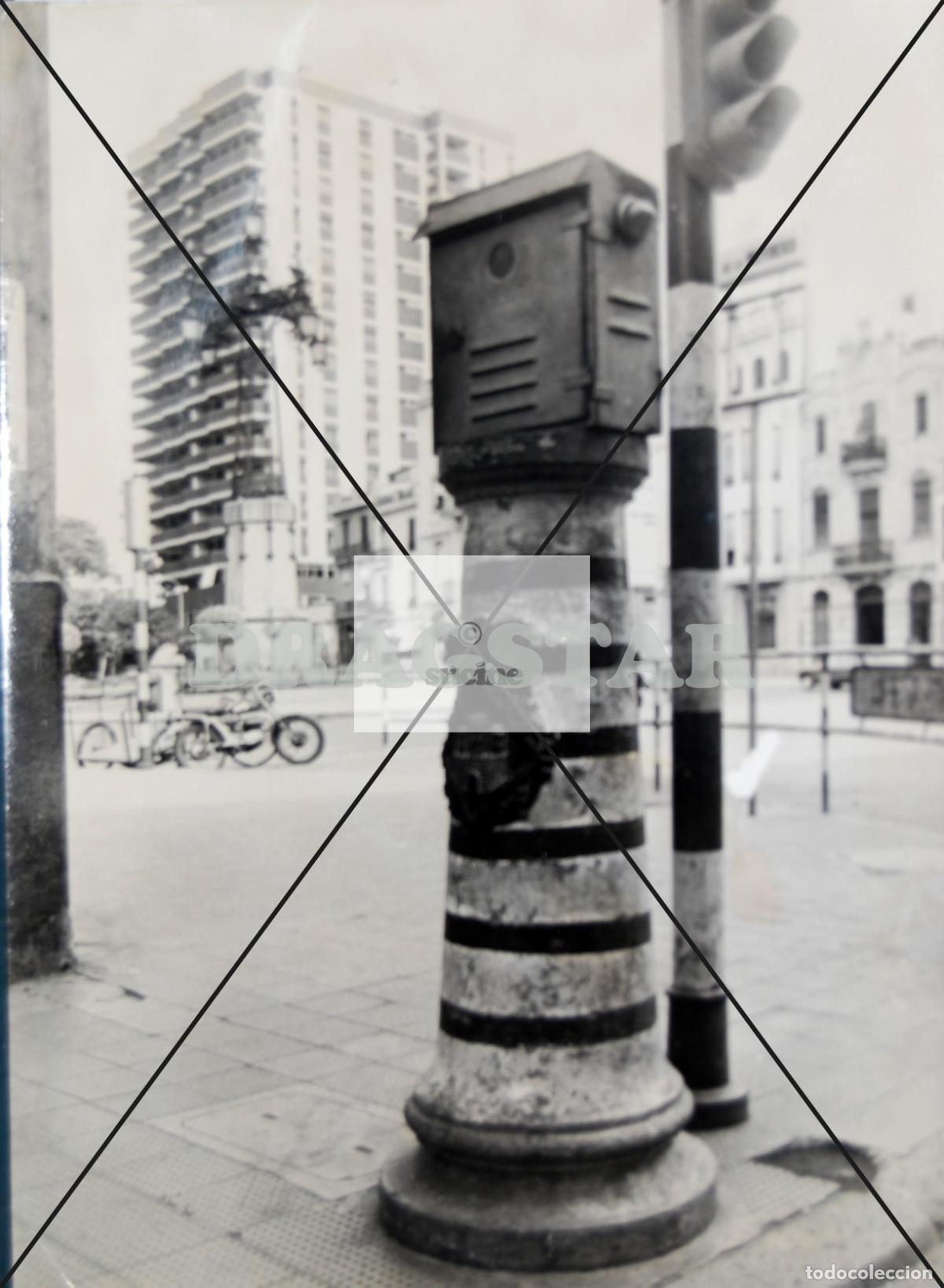 Nuevo: AUTOS DE CASTELL&Oacute;N EN EL RECUERDO, POSTE TELEFONICO PARA TAXIS EN LA FAROLA C 80