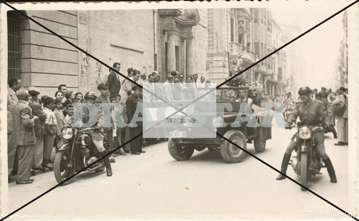 Nuevo: PROCESI&Oacute;N DE EN HONOR A SAN CRISTOBAL POR LA CALLE MAYOR CASTELL&Oacute;N A&Ntilde;OS 60 C 80