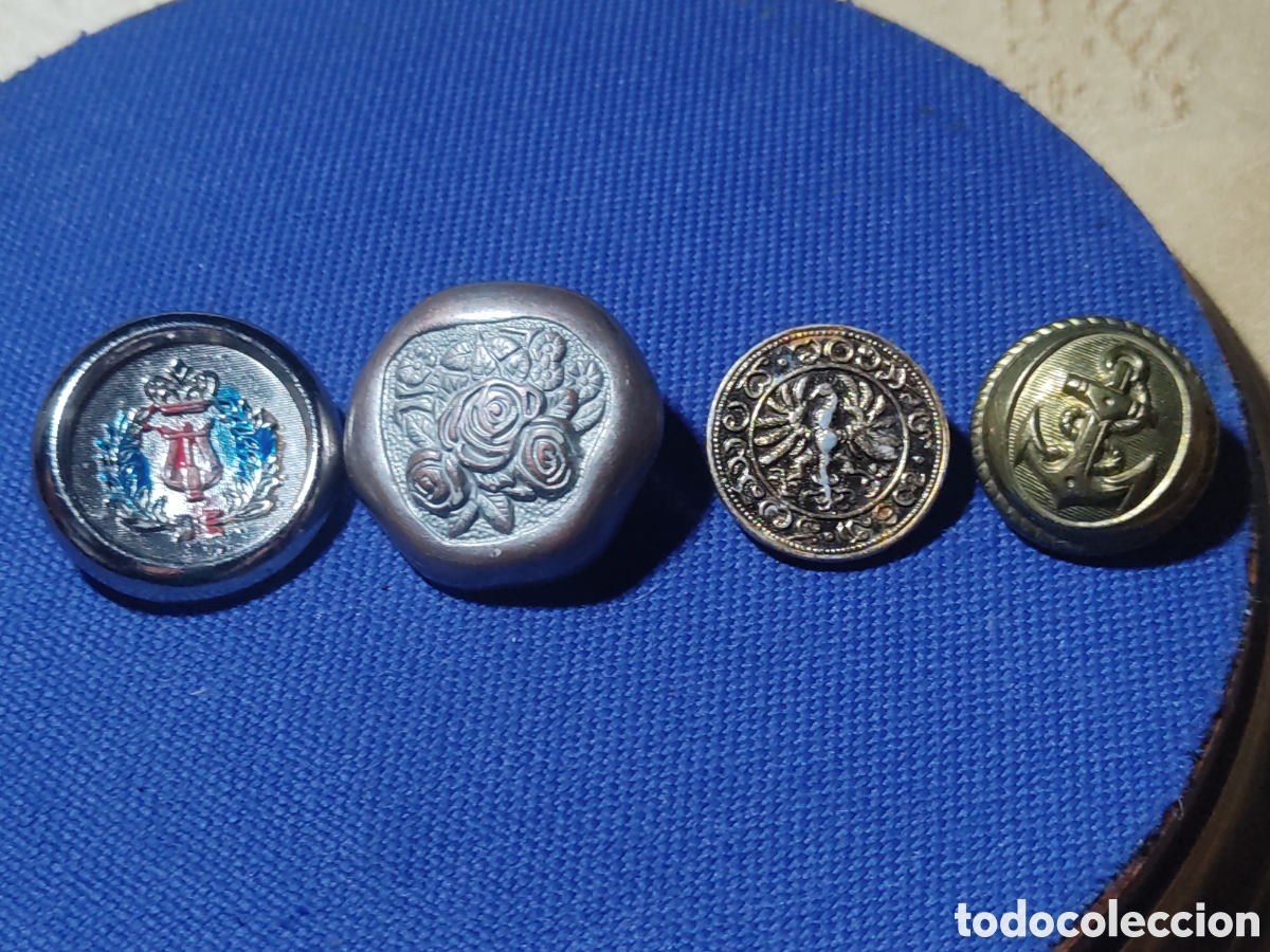 Nuevo: 4 botones de colecci&oacute;n.