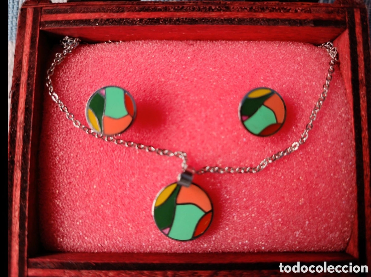 Nuevo: Conjunto de collar y pendientes