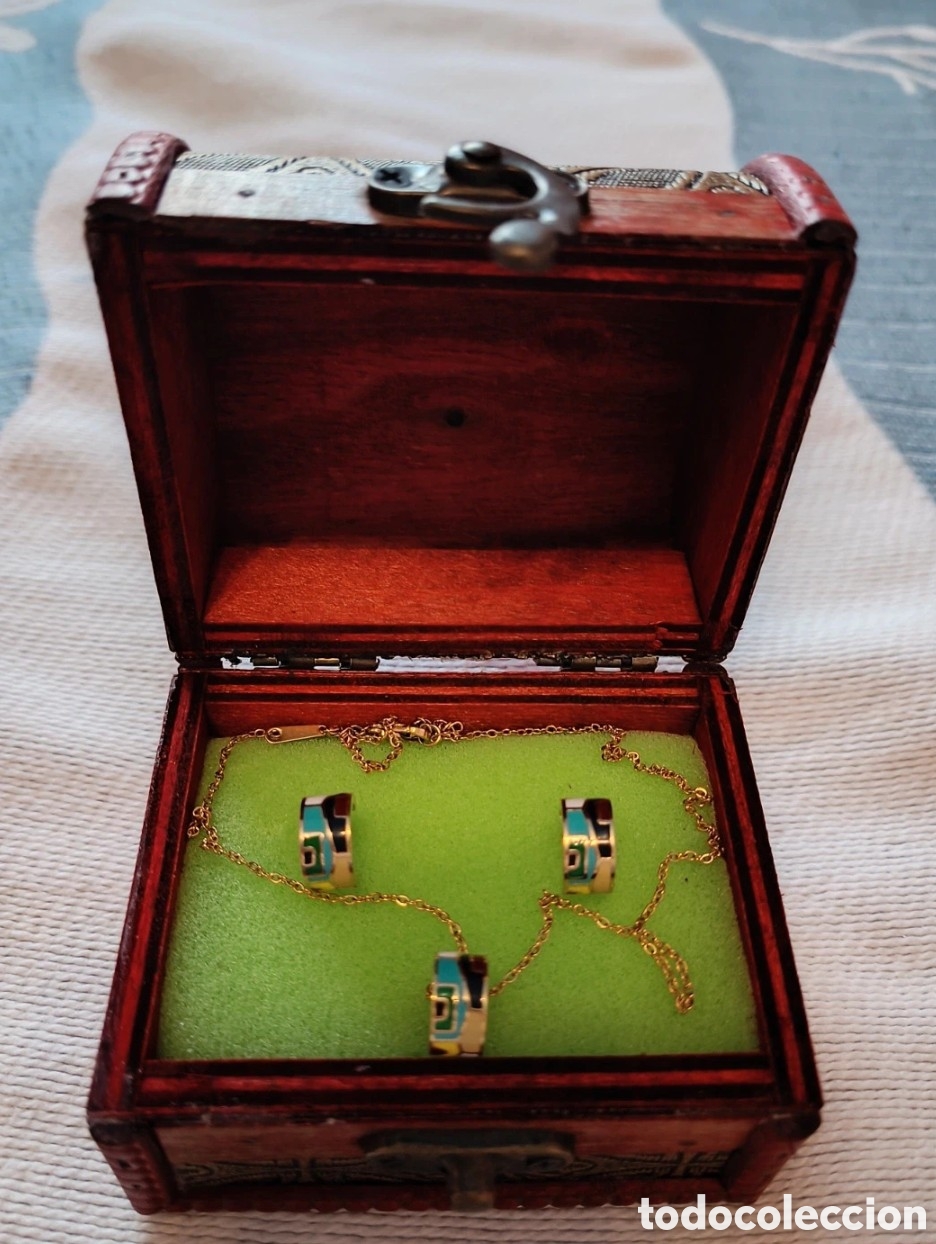 Nuevo: Conjunto de collar y pendientes dorados - Foto 2