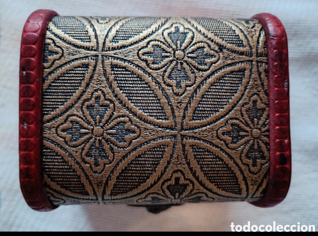 Nuevo: Conjunto de collar y pendientes dorados - Foto 4