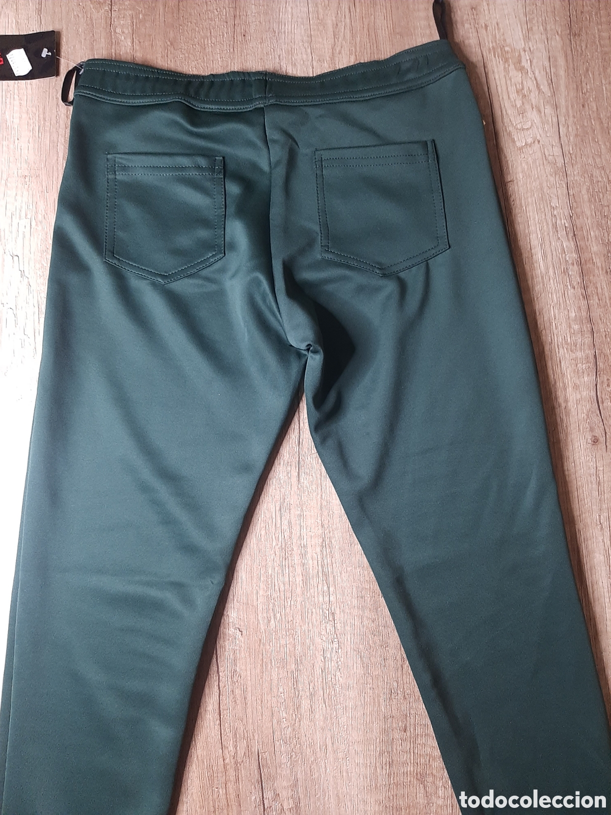 Nuevo: Leggins verdes talla 38 - Foto 2