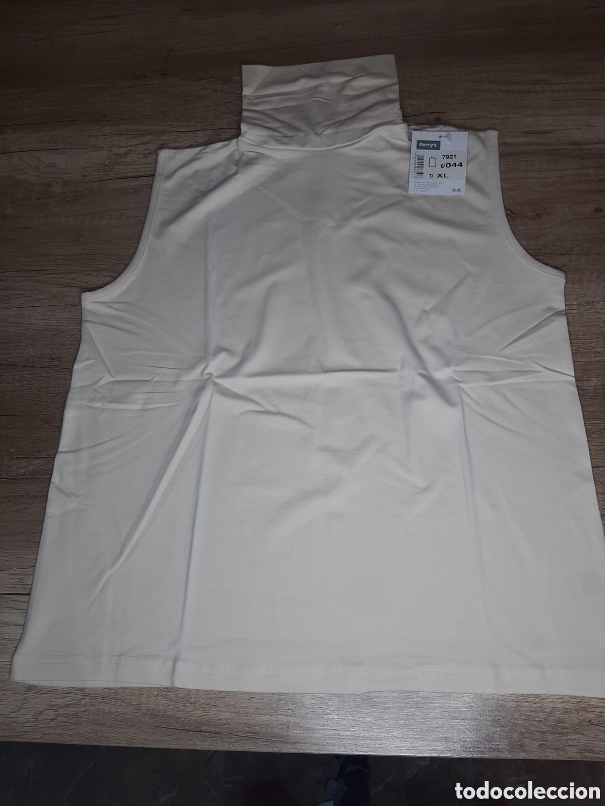 Nuevo: Lote de 2 camisetas interiores y pantal&oacute;n - Foto 7